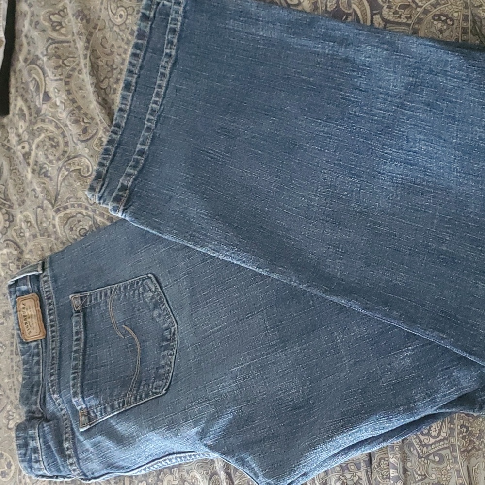 Levi's Signature Low Rise Bootcut Size 16 - Picture 2 of 8